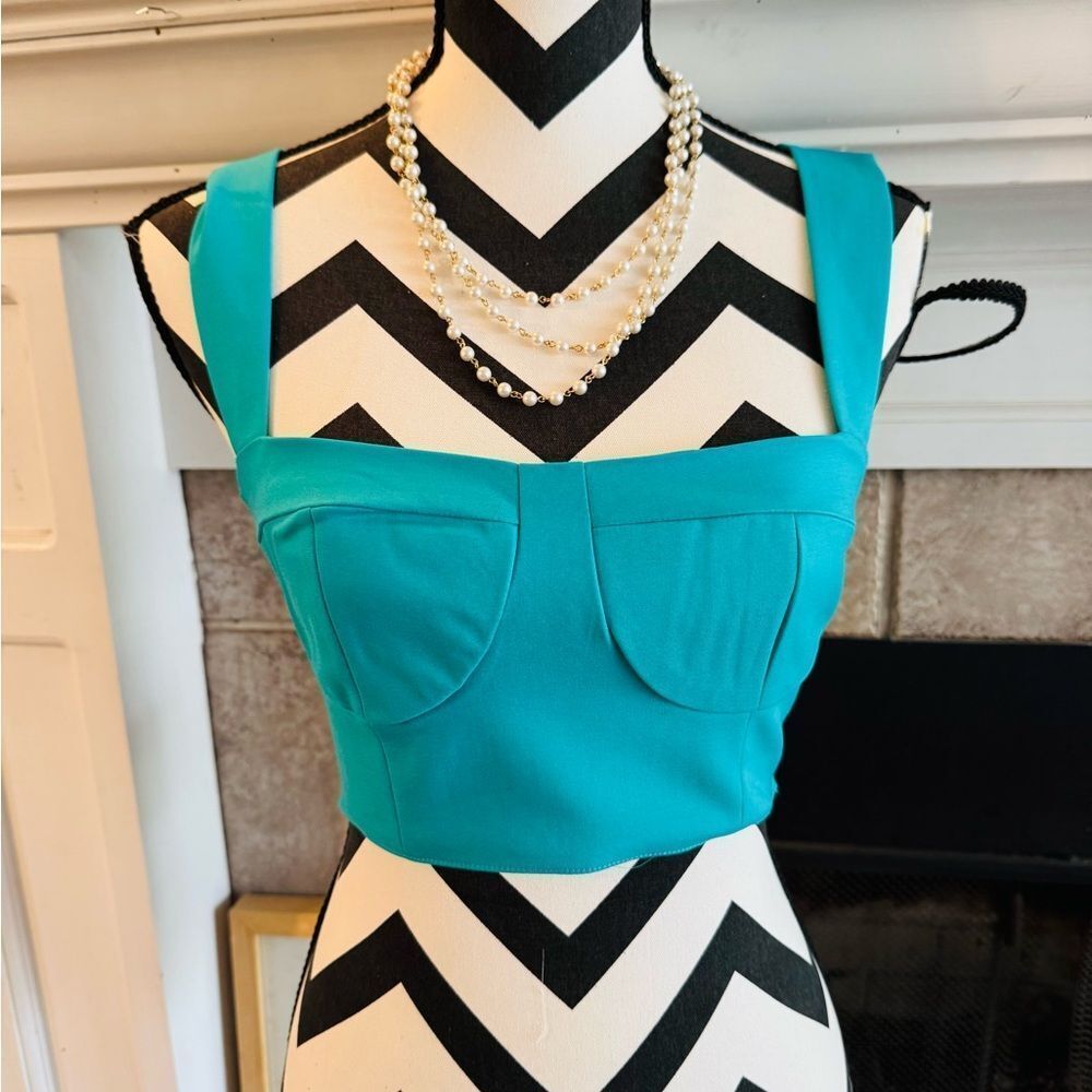 Show me your Mumu Sally cropped top NWT